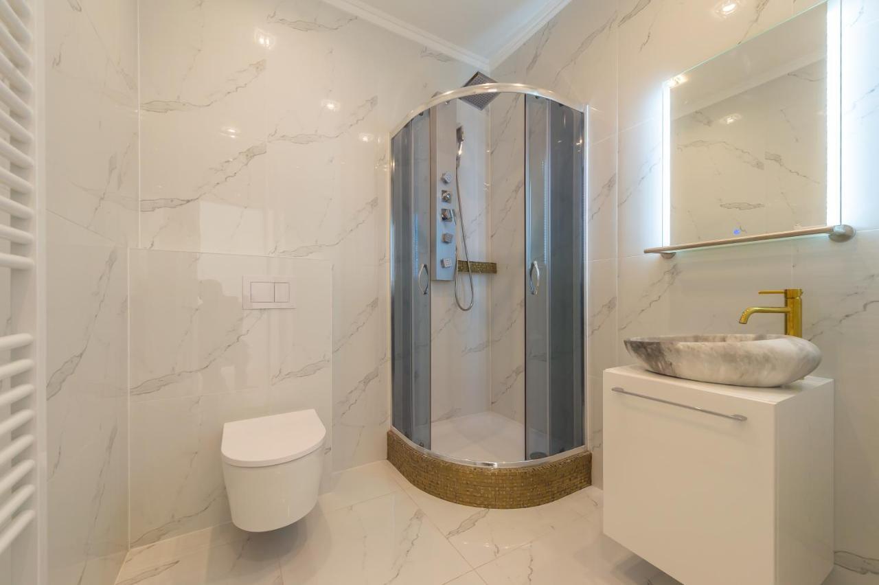 Cool Boutique Apartments - Leopoldstadt Wina Bagian luar foto